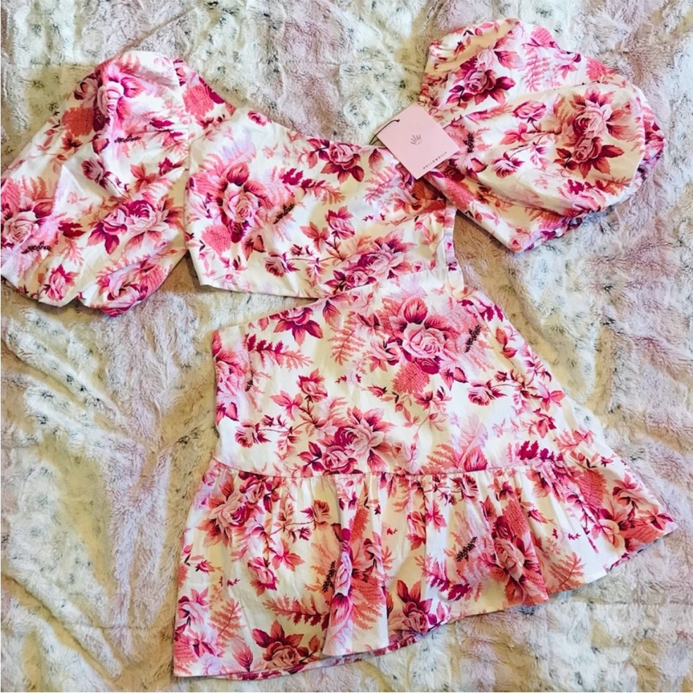 Hello Molly Sweetest Kind Floral Cut Out Asymmetrical Puff Sleeve Mini Dress- 6 - Picture 11 of 13